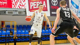 Michael Gospodarek (z piłką) rozegrał jedne z najlepszych zawodów w tym sezonie

