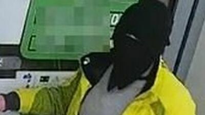 Dokładnie zamaskowany chciał okraść sklep. Przegoniły go sprzedawczynie