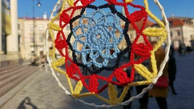 Bombardowanie włóczką lubelskiego Ratusza