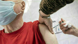 Koronawirus. Antyszczepionkowcy zniechęcili Ukraińców