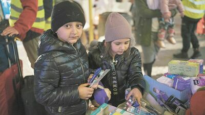 Noc na dworcu PKS w Lublinie. Zawsze ktoś czuwa, by uchodźcy mogli tu choć kilka godzin odpocząć przed dalszą podróżą