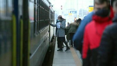 Pociąg z uchodźcami z Ukrainy na Dworcu Głównym w Lublinie