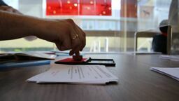 PESEL dla uchodźcy? Terminy nawet na maj. Wojewoda oferuje samorządom wsparcie kadrowe