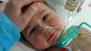 Wiktorek ma tylko połowę serduszka. Jego mama prosi o pomoc