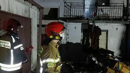 Kraśnik. Wzywała pomocy z balkonu płonącego domu [zdjęcia]