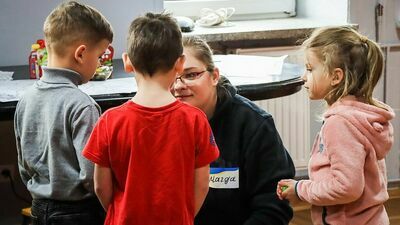 Dzieci z ukraińskich rodzin uczestniczą w zajęciach organizowanych przez kraśnickie instytucje m.in. przez Centrum Kultury i Promocji.