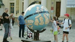 10-centymetrowy prześwit między kulą a pałąkiem to przestrzeń do zaaranżowania w ramach tegorocznej Nocy Kultury 