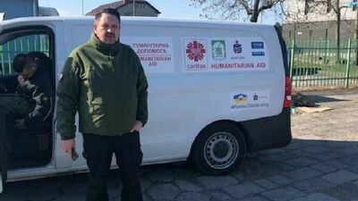 Dary do Kołomyi zawiózł jako reprezentant zamojskiego Klubu Rotary Rafał Pasieka