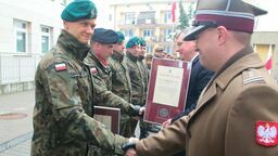 Krystian Myśliwy jest żołnierzem, a także lekarzem w szpitalu wojskowym