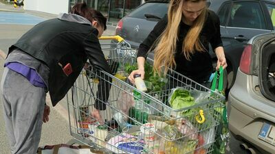 Wielkanoc 2022. Godziny otwarcia sklepów. Lidl, Biedronka, Stokrotka…