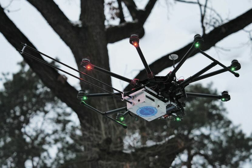 Specjalny dron pomaga szukać Straży Miejskiej w Świdniku osób, które spalają w piecach odpady<br />

