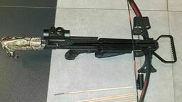 U nastolatka policja znalazła kuszę. Strzelał z niej do zwierząt