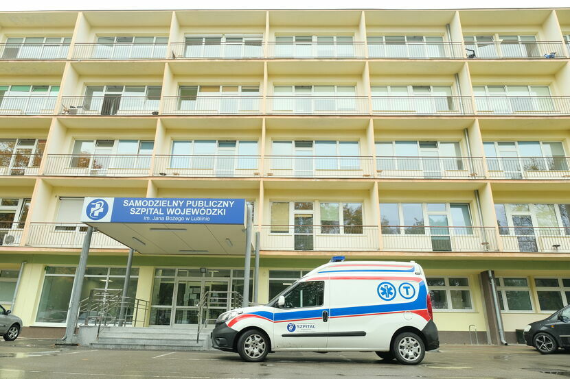 Tylko w 2020 roku szpital przy Kraśnickiej miał prawie 36 mln złotych straty, a szpital Jana Bożego 10 milionów.