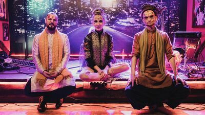 Orientalny świat, pełen (bez)ruchu i energii. Muzycy Surtarang gościli w Lublinie [wideo]