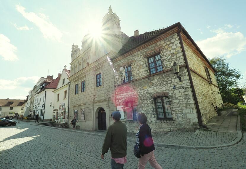 Duży projekt renowacji objął m.in. kamienicę Celejowską w Kazimierzu Dolnym. Prace okazały się sporo droższe, niż wynikało z pierwotnej dokumentacji