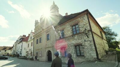 Duży projekt renowacji objął m.in. kamienicę Celejowską w Kazimierzu Dolnym. Prace okazały się sporo droższe, niż wynikało z pierwotnej dokumentacji