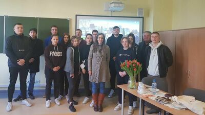 Młodzież z bialskiego Akademickiego Liceum Ogólnokształcącego spotkała się niedawno z izraelską dziennikarką i reżyserką Hilą. Jej dziadkowie urodzili się w Białej Podlaskiej