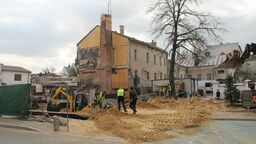 Kamienicy już nie ma. W jej miejscu ma powstać budynek służący BCK