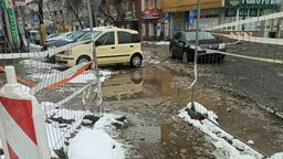 Lublin. Pieszym kazano brodzić w kałuży. Interweniował Ratusz