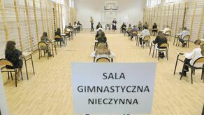 Mali uchodźcy mogą liczyć na ułatwienia – zadania w arkuszach napisane będą w języku ukraińskim. Będą też mieli możliwość korzystania ze słownika
