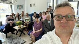 Wielkanoc w domu Agnieszki i Marcina. Oprócz rodziny, małżeństwo zaprosiło rodzinę Katii z Ukrainy