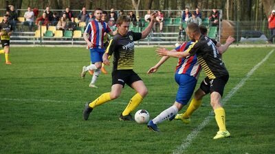 Ruch Izbica odniósł czwarte zwycięstwo z rzędu. Tym razem pokonał na wyjeździe Frassatiego Fajsławice 6:2

