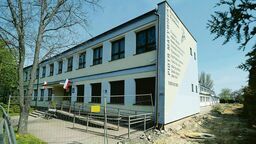 Zgodnie z umową przebudowa parteru budynku i jego otoczenia powinna kosztować niecałe 5,5 mln zł. Ostateczny koszt może być większy