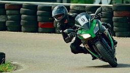 Przeciwsiad, przeciwwaga, przeciwskręt. Bezpłatne szkolenia dla motocyklistów w Lublinie