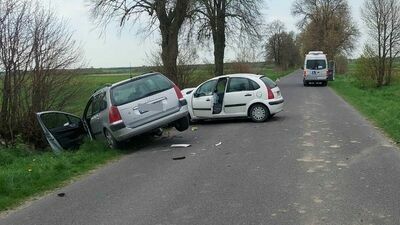 Do zdarzenia doszło w czwartek około godz. 8 na drodze Rososzy