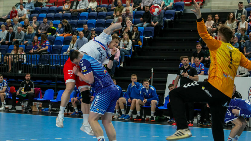 Po wygranej z Gwardią Opole w sobotę Azoty Puławy zmierzą się z walczącą o utrzymanie Handball Stalą Mielec<br />
<br />
