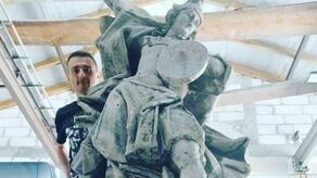 Zlecenie na renowację rzeźby przyjął w zeszłym roku Łukasz Bulewicz