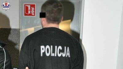 Lubelskie. Udana zasadzka policji. Zapukał do mieszkania i przeżył szok
