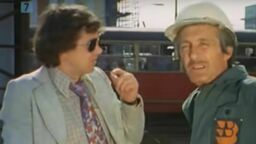 Kadr z serialu "Czterdziestolatek"