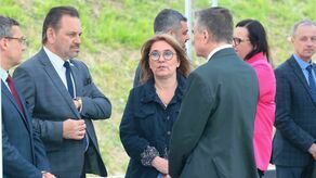 O królu Kazimierzu Wielkim i kaktusach na dłoniach. Politycy PiS otworzyli odcinek S19