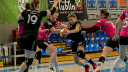 Gabriela Tomczyk (z piłką) to jeden z największych talentów w zespole MKS AZS UMCS Lublin
