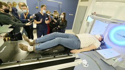 We wtorek dziennikarze mieli możliwość zapoznania się z możliwościami nowoczesnego sprzętu do leczenia różnych przypadków nowotworów w Zakładzie Radioterapii SPSK nr 1 w Lublinie