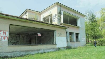 Jak długo w Lubartowie będzie straszyło stare przedszkole? Sprawa w rękach sądu