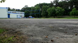 Rodzice uczniów z SP nr 3 starają się zaangażować jak najwięcej osób, by wpłynąć na kluczową decyzję, która może mieć wpływ na przyszłość „trójki” i przekonać prezydenta Puław, by ten nie oddawał rządowej dotacji i zbudował nowe obiekty