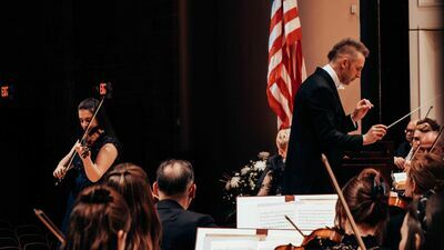 Wojciech Rodek podczas jednego z koncertów w USA