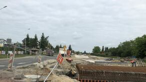 Na jednej części drogi cały czas prowadzone są prace, na drugim ma być wprowadzony ruch wahadłowy.