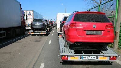 Kolejka przed granicą na 35 kilometrów! Zamkną przejście dla samochodów osobowych