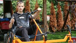 Kuba Gawriołek mechaniką interesuje się od czterech lat. W tym roku, z pomocą taty, zbudował swój pierwszy trójkołowiec