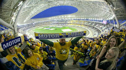 Kibice Motoru Lublin na Motoarenie w Toruniu