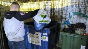 Firmy wywozowe mają obowiązek zgłaszania takich przypadków gminom. Urząd Miasta Lublin ma takich zgłoszeń „od kilku do kilkunastu miesięcznie”.