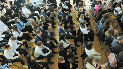 Absolwenci Zespołu Szkół nr 1 przy ul. Podwale w Lublinie opuścili szkołę. Teraz ósmoklasiści szturmują ich placówkę. Tu padł rekord. O 16. miejsc w klasie technik programista walczy 125 osób!