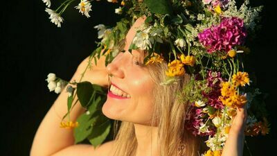 Ogień, woda, wicie wianków i poszukiwanie kwiatu paproci. Noc Św. Jana w skansenie [zdjęcia]