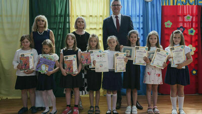 Dyplomy, książki, świadectwa. Koniec roku w SP nr 23 w Lublinie