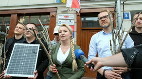 Drodzy posłowie i ministrowie z PiS-u, wypchajcie się tym chrustem! – mówił Michał Krawczyk, lubelski poseł Koalicji Obywatelskiej