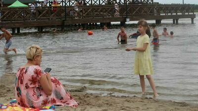 Zalew Zimna Woda z nowymi atrakcjami. Dmuchańce, muzyka i kino 