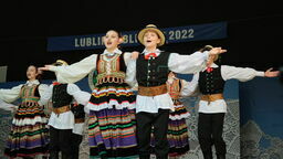 Weekend z folklorem w Muszli Koncertowej. "Kaniorowcy" szaleją na scenie [zdjęcia]